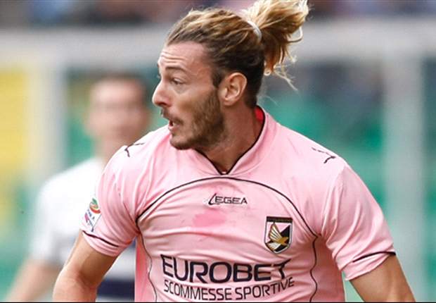 Nel 2008 Zamparini lo acquista dalla Fiorentina, l’ex terzino della Juventus matura al Palermo la sua esperienza più importante in termini di presenze: 143. Poche settimane dopo la finale convola a nozze con la ballerina Eleonora Abbagnato, la cerimonia si tiene alla Cappella Palatina del Palazzo dei Normanni. A Palermo nasce la sua terza figlia, Julia. Nel 2012 viene acquistato dalla Roma per 4,5 milioni. Della finale ricorda il suo gol “immaginario”, quando saltando più in alto di Nagatomo raccolse il cross di Iilic senza però centrare la porta. Oggi ha 39 anni, collabora come opinionista presso DAZN e RMC Sport.