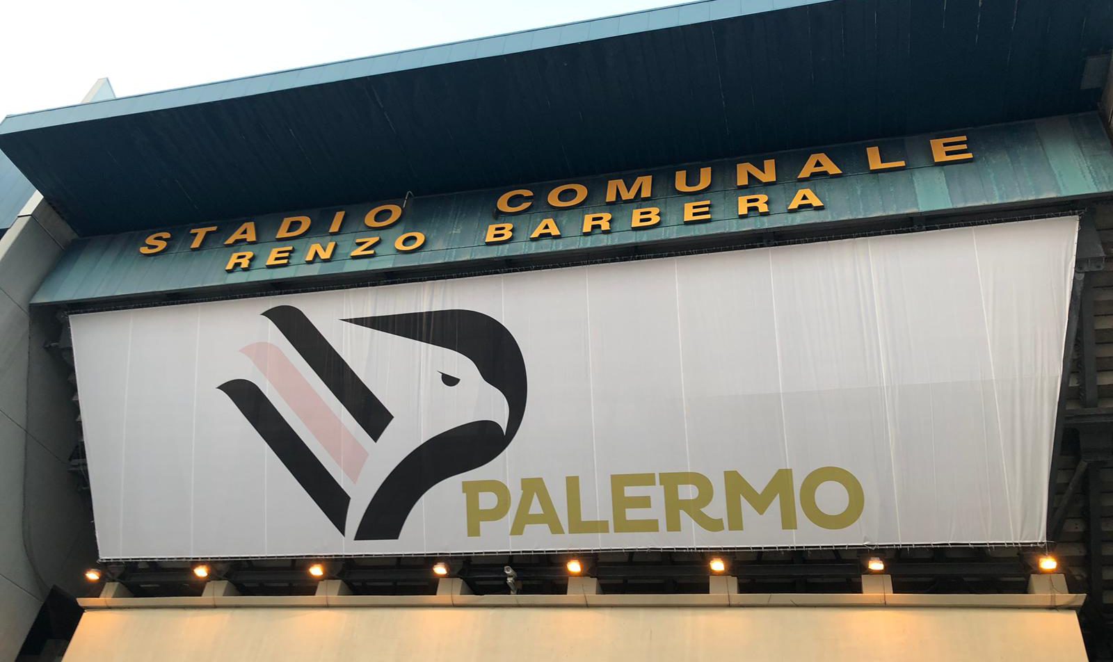 Palermo logo stadio Barbera