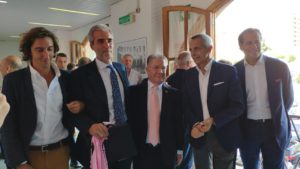 prima foto di gruppo