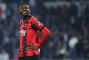 Rafael Leao in campo con la maglia rossonera del Milan - foto ANSA - StadioNews.it