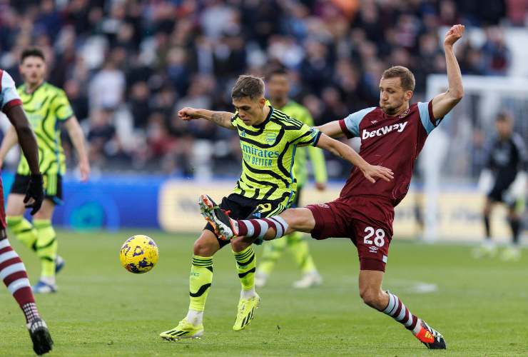 Tomas Soucek in campo con la maglia del West Ham in Premier - foto ANSA - StadioNews.it