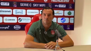 Si è interrotta a tre la striscia di vittorie consecutive del Trapani. I granata hanno perso 2 - 1...