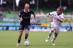 Bani risponde a Blesa: il Palermo strappa un punto a Cesena. I rosanero vanno sotto nel punteggio...