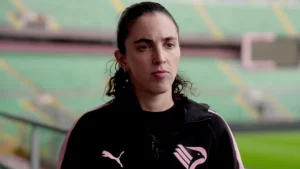 Chiara Dragotto, attaccante del Palermo femminile, è stata intervistata per i canali ufficiali della...