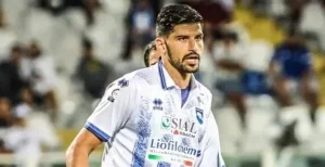 Il capitano del Pescara Riccardo Brosco si scusa con i tifosi Il difensore ci ha messo la faccia ai...