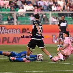 Cesena, paura per Klinsmann: esce in ambulanza dopo uno scontro