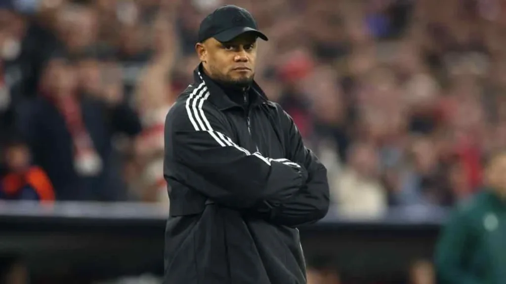 Kompany Bayern Monaco, malore per Kompany: l’allenatore trasportato in ospedale